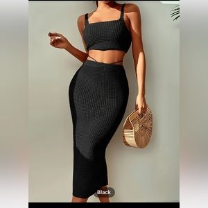 NWOT 2 piece swim cover up/crochet skirt set (fits 8-10)